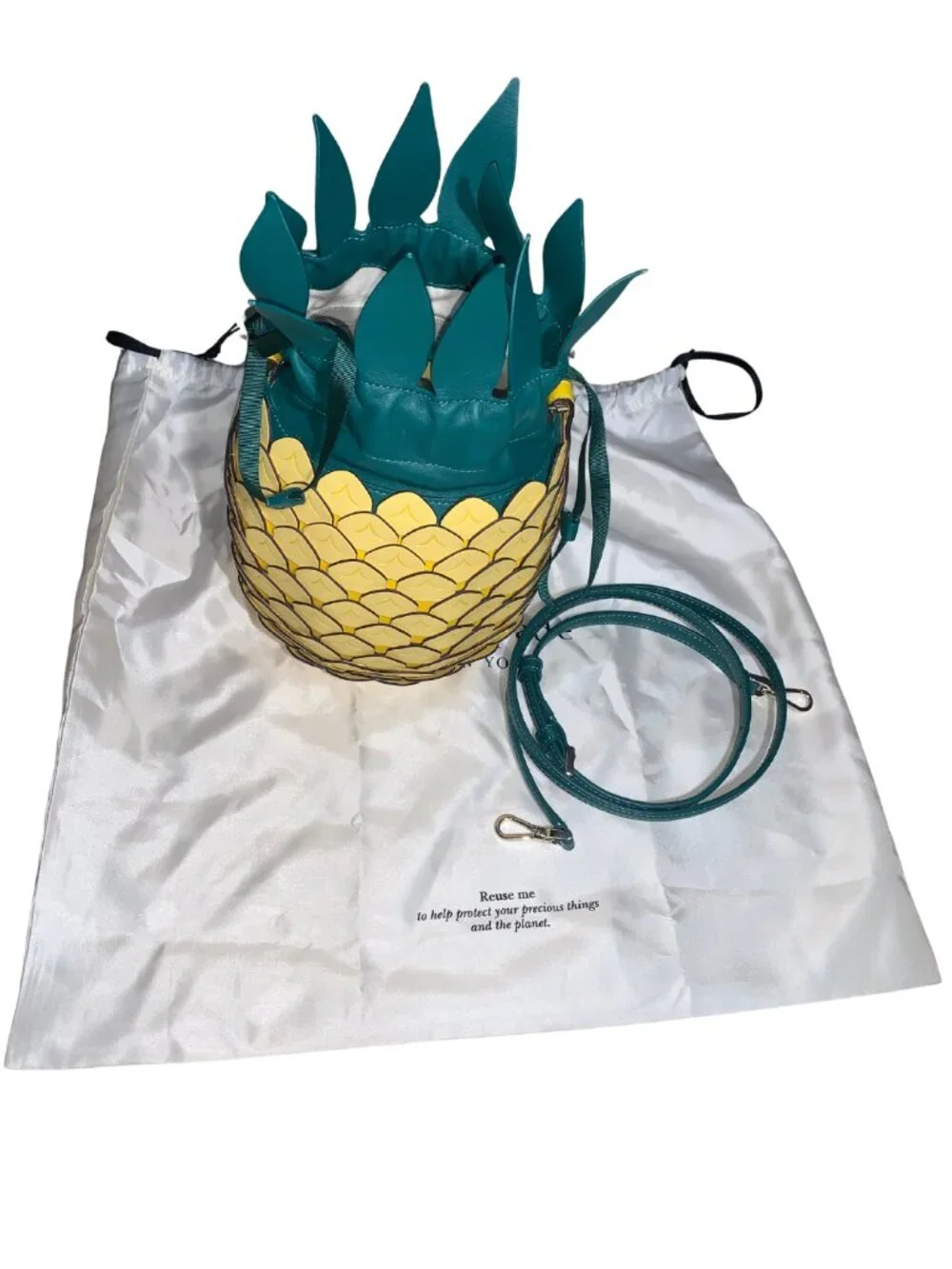 Kate Spade Colada 3D Pineapple Crossbody Bag Limited Edition - Like New